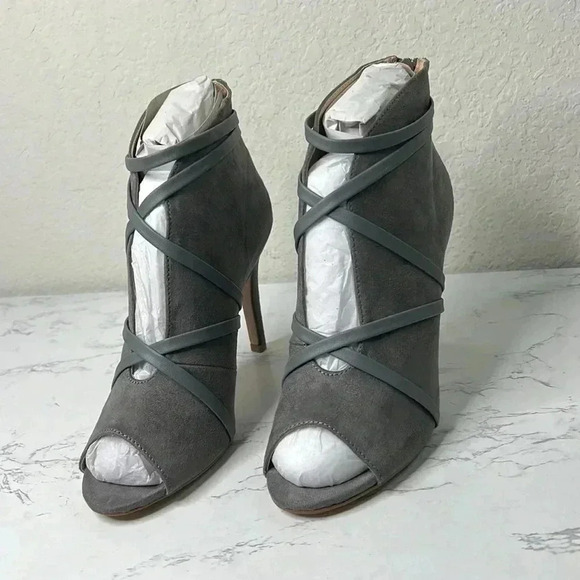 Journee Collection Women's Wide Width Samara Bootie Size 8 - Picture 7 of 12